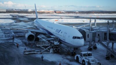 Hokkaido Airport — Hokkaido Airport: Destination or just a Very Big Gift Shop? (featured)