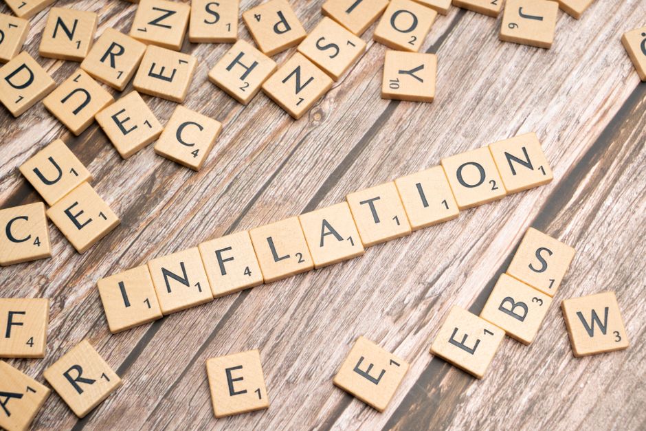 Fed, Inflation Ease — John C. Williams' Reassuring Fed Message Can't Quite Convince (featured)