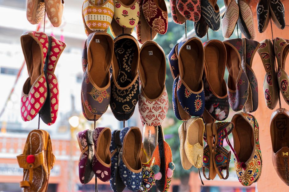 cultural appropriation — Luxury label's 'East meets West' fashion line raises questions about c (photo)