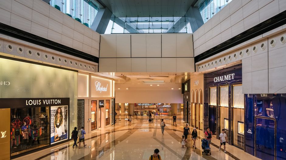 luxury retail — Luxury Retail's New Battlefield: Experience Over Exclusivity (photo)