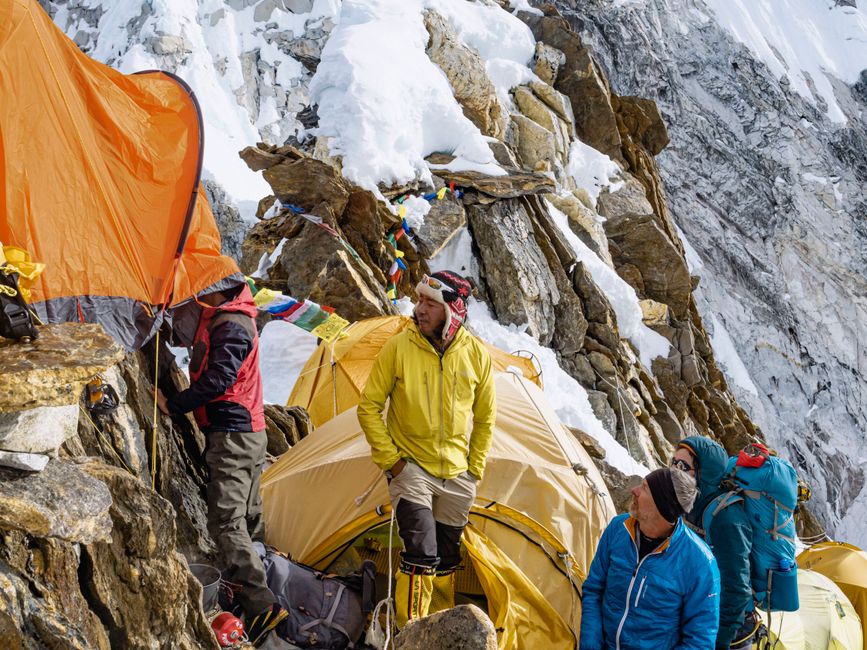 Everest — 'Green Boots' to leave Everest after three decades as grim landmark (inline 1)