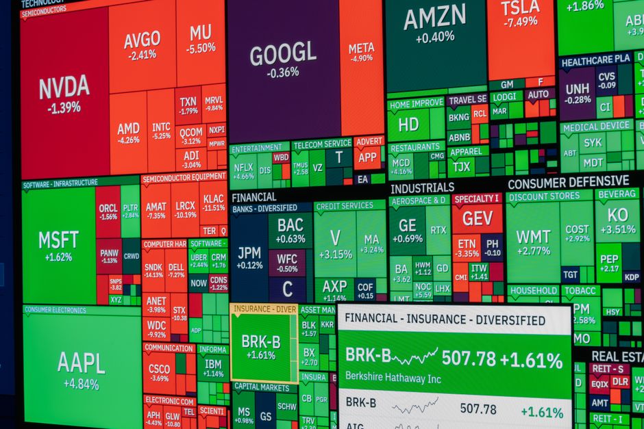 business economy — A Glimmer of Hope Amidst the Hype: Corvex's AI Computing Platform Face (photo)