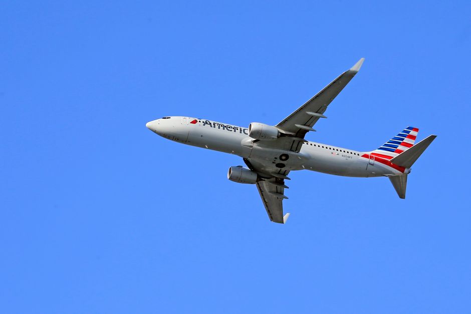 American Airlines — American Airlines cancels flights to Tel Aviv from NY's JFK Airport un (photo)