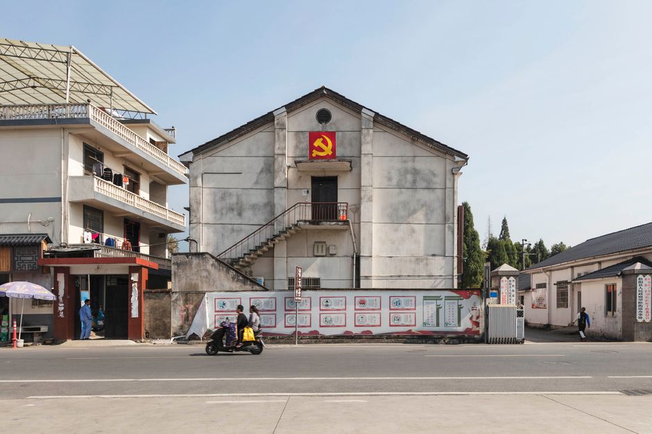 Xi Jinping — China Replaces the Cross with Xi's Visage: A Declaration of Absolute I (photo)