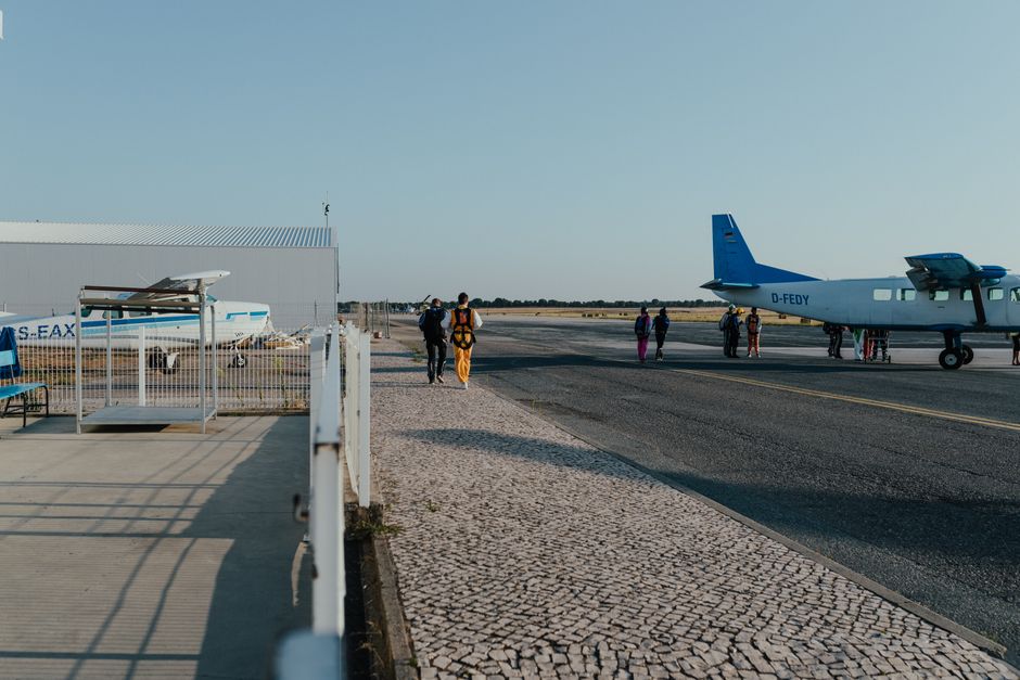 Capital Flight — Capital Flight: Number of Millionaires in Britain Falls to Lowest Leve (photo)