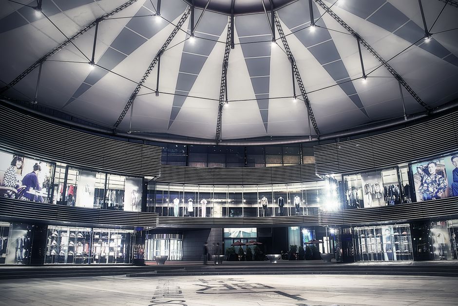 luxury retail — Luxury Retail's New Battlefield: Experience Over Exclusivity (photo)