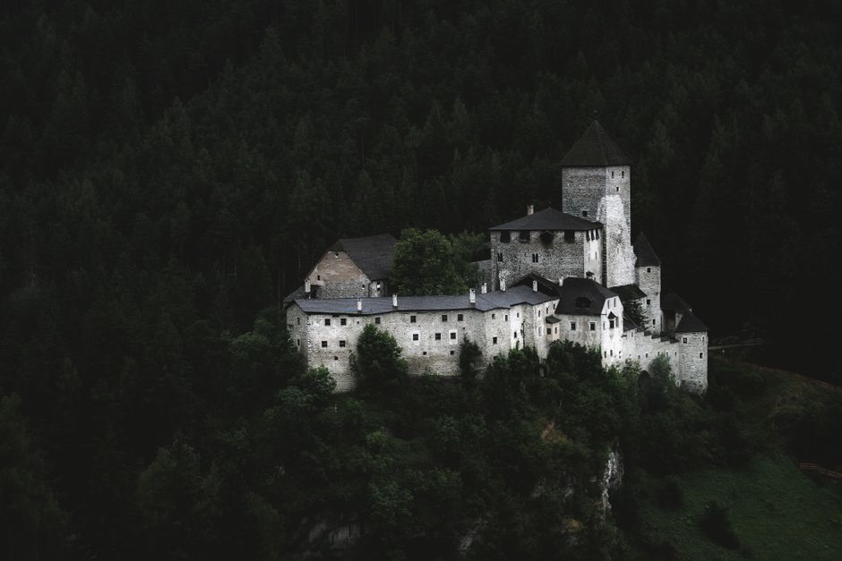 House of the Dragon — Exploring the Complex World of House of the Dragon (photo)