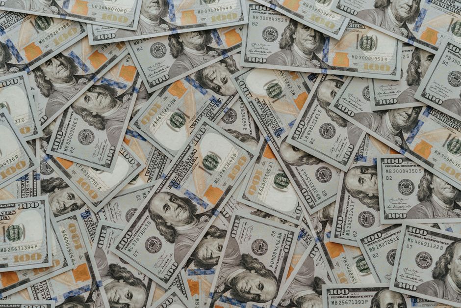 taxpayer money — Taxpayers' Dollars Under Scrutiny: Where Does the Money Go in Washingt (photo)