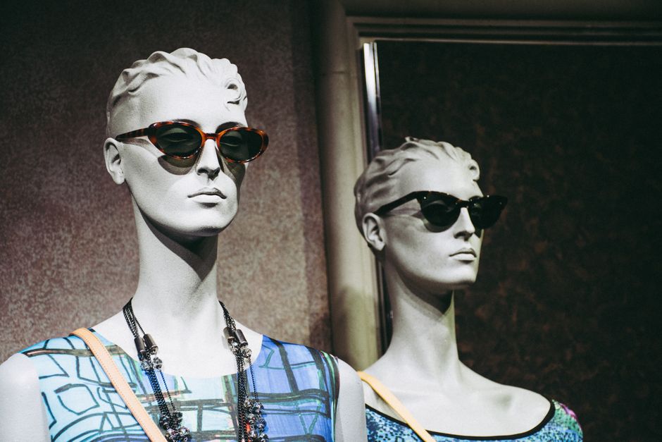 Fashion — Anna Wintour's Fashionable Forgiveness: Is the Industry Prioritizing S (inline 2)