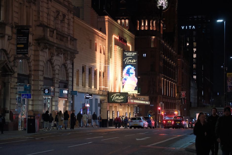 Saturday Night — SNL UK's Win: Industry Darling, or Ready for Prime Time? (photo)