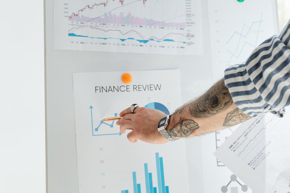 Thomson Reuters earnings call — A Victory Lap with Unanswered Questions: Reviewing Thomson Reuters' Ea (photo)