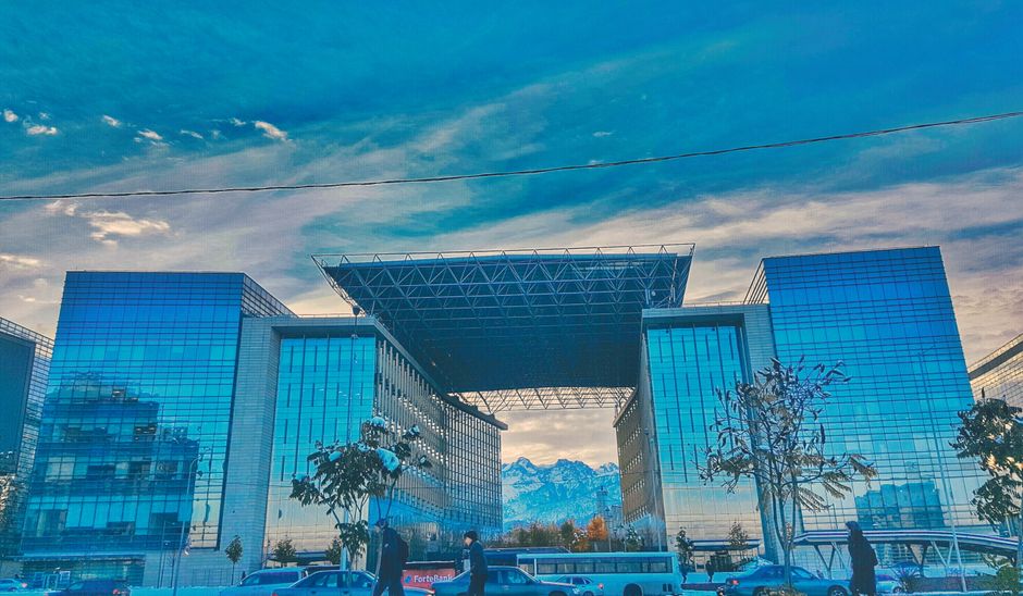 Nepal's economy — Nepal's economy at crossroads: A tale of modernization and challenges. (photo)