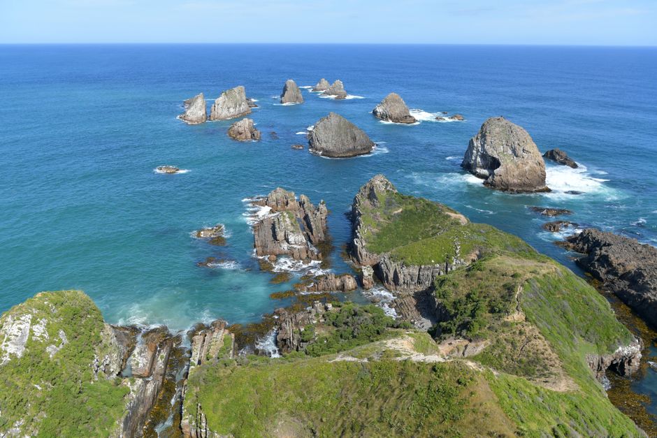 New Zealand defence policy — Reimagining NZ's Defence Posture: A Tightrope Walk of Identity and Pow (photo)