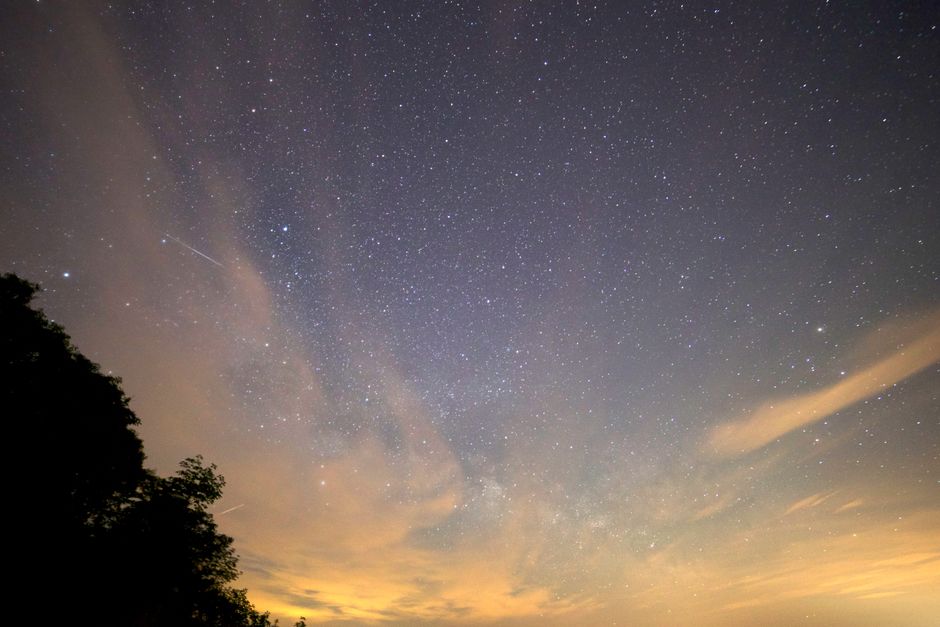 Perseid meteor shower — Ditch the Screens, Look Up: Witness the Cosmic Dance of the Perseid Me (photo)