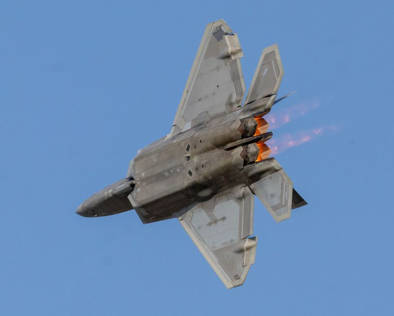 "military procurement" — "Canada's military tech boom: A new era of US-Canada cooperation?" (photo)