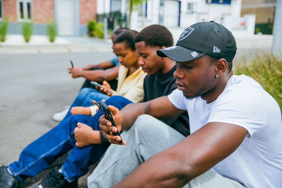 digital age — France's Broadband Ban Backlash (photo)