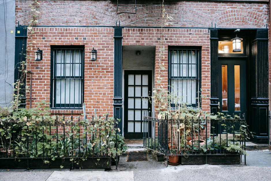 Hidden Zillow — NYC Renters Sue: Was Zillow Rigged by Brokers? (photo)