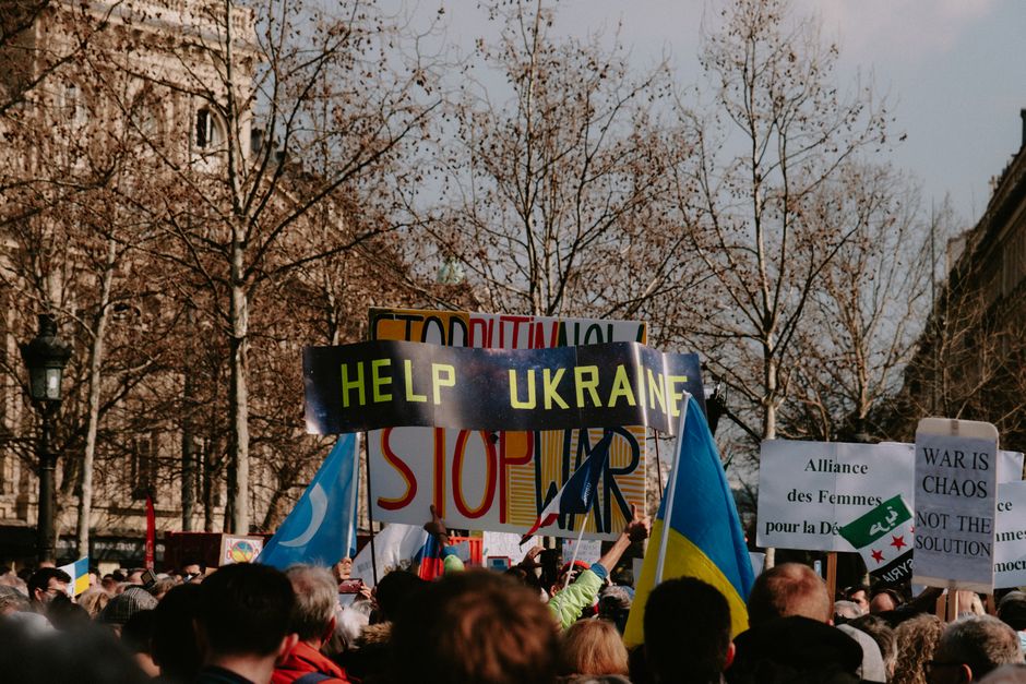 win the — Ukraine: Burnham Signals West Won't Deliver Victory, Only Help (photo)
