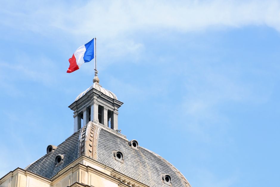 French — France's Tear Gas on Migrants: A Wake-Up Call for UK (inline 1)