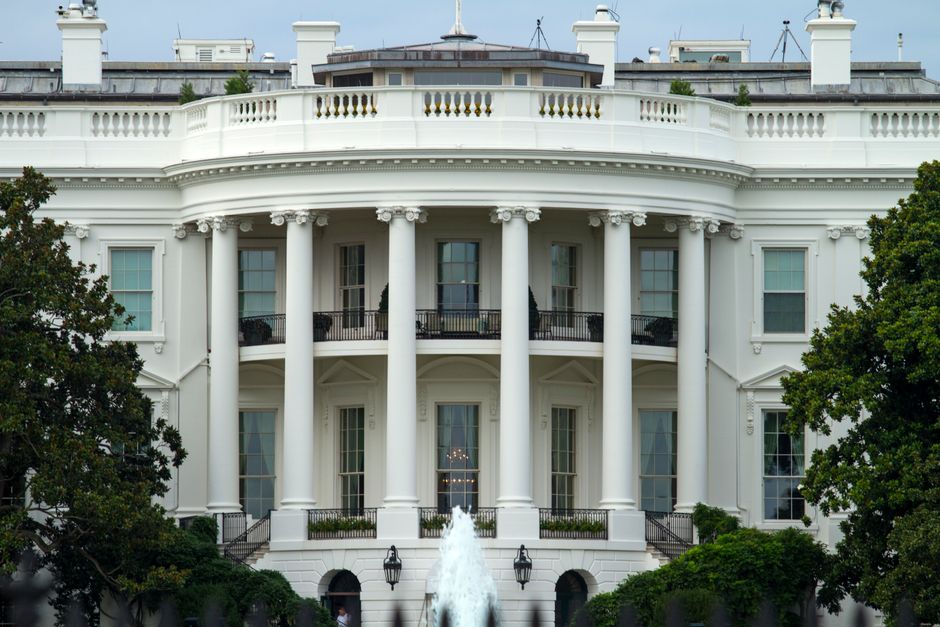 White House — White House Leaks: What Does Feinberg's Exit Signal? (photo)