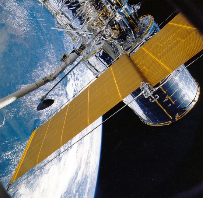Labor Day — Labor Day in Orbit: A Cosmic Irony for Earth's Workers? (photo)